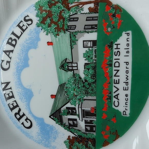 Anne of Green Gables Collector's Plate - Picture 2 of 4
